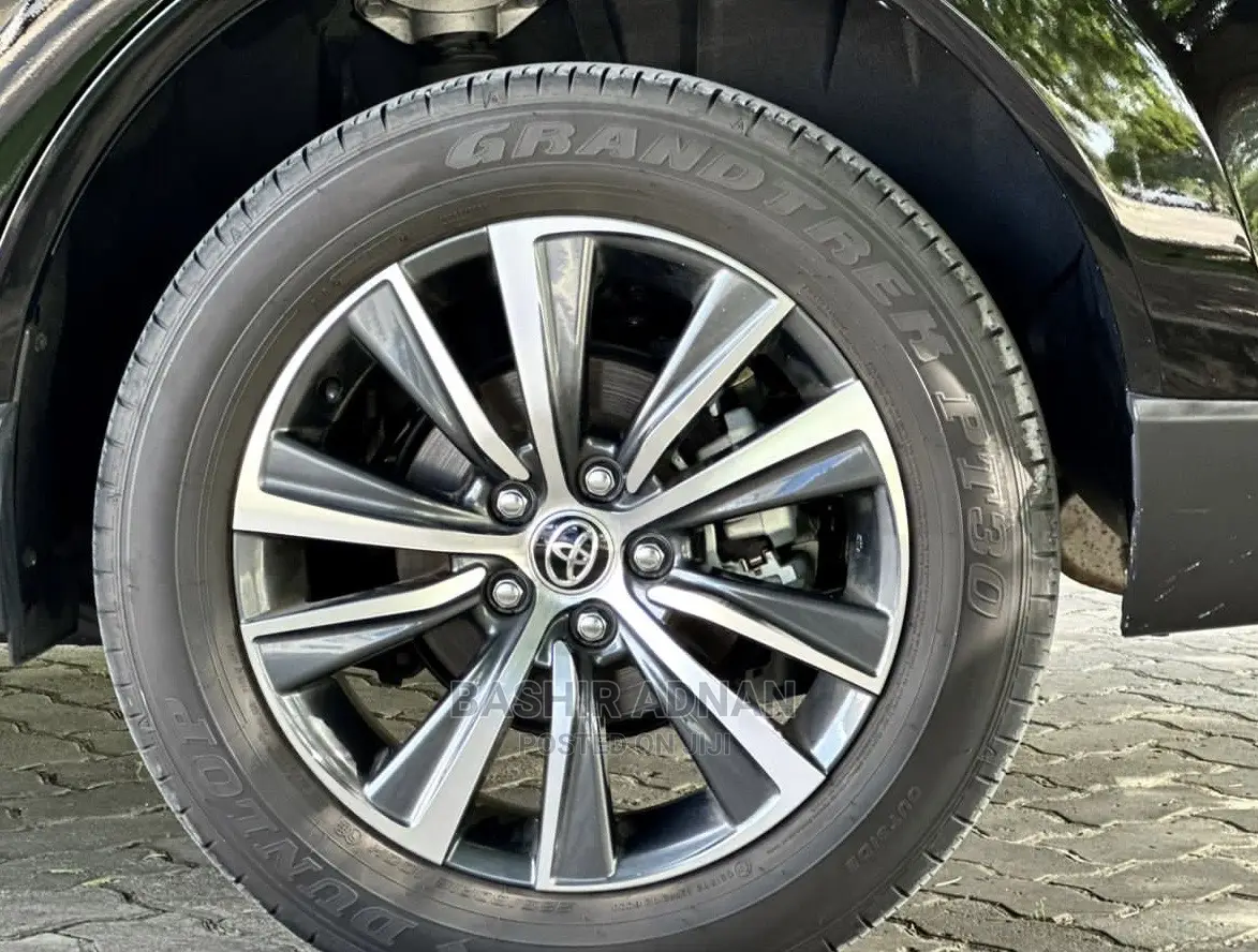 Toyota Harrier 2022 Black