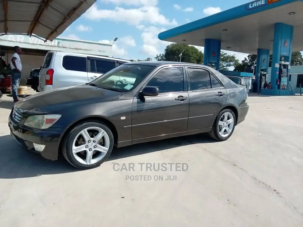 Toyota Altezza 2002 Beige