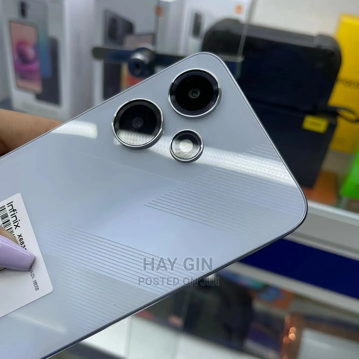 New Infinix Hot 30 128 GB White