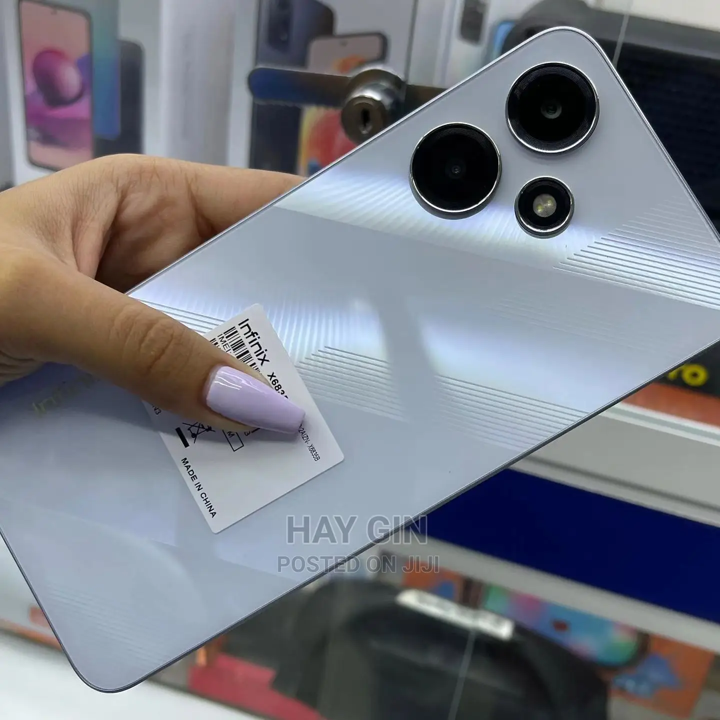 New Infinix Hot 30 128 GB White