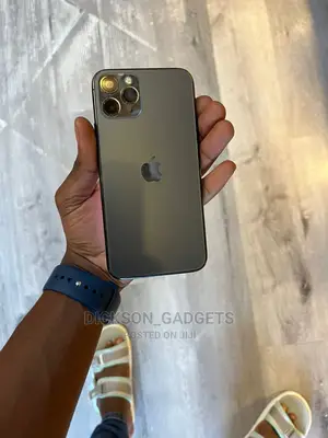Apple iPhone 11 Pro 64 GB Green