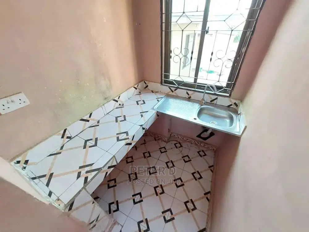2bdrm Apartment in Kimara for rent