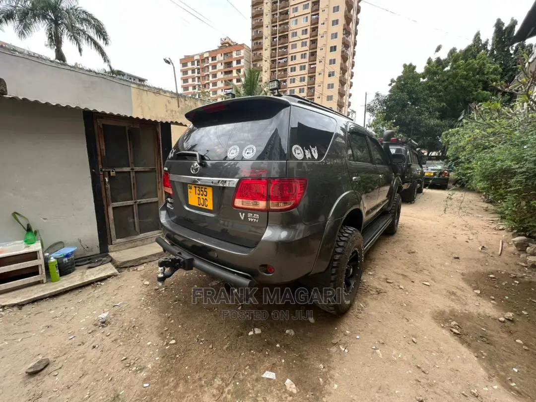 Toyota Fortuner 2006 Black