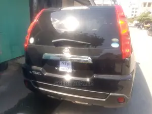 Nissan X-Trail 2.0 2007 Black