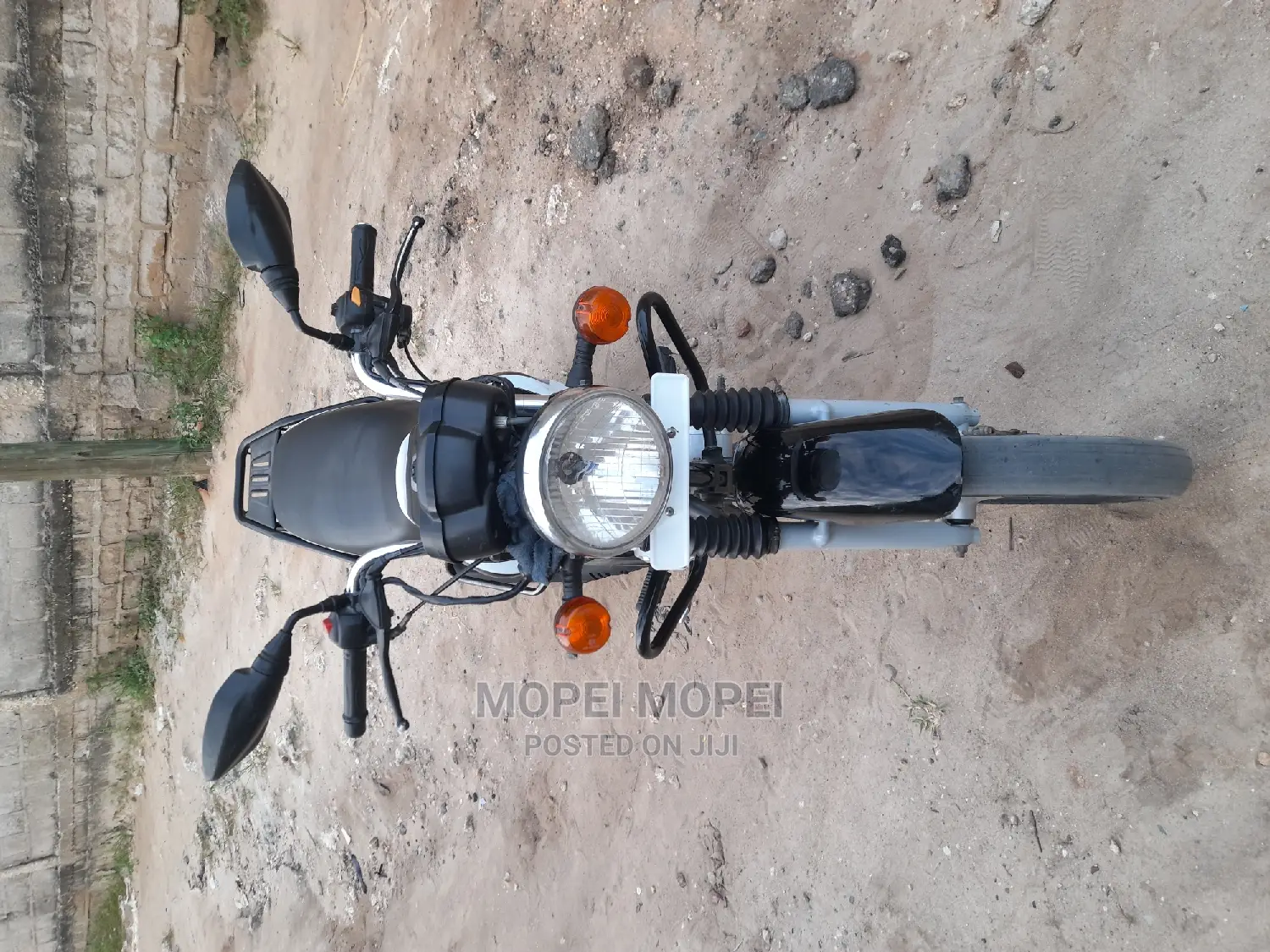 TVS HLX 125 2022 Black