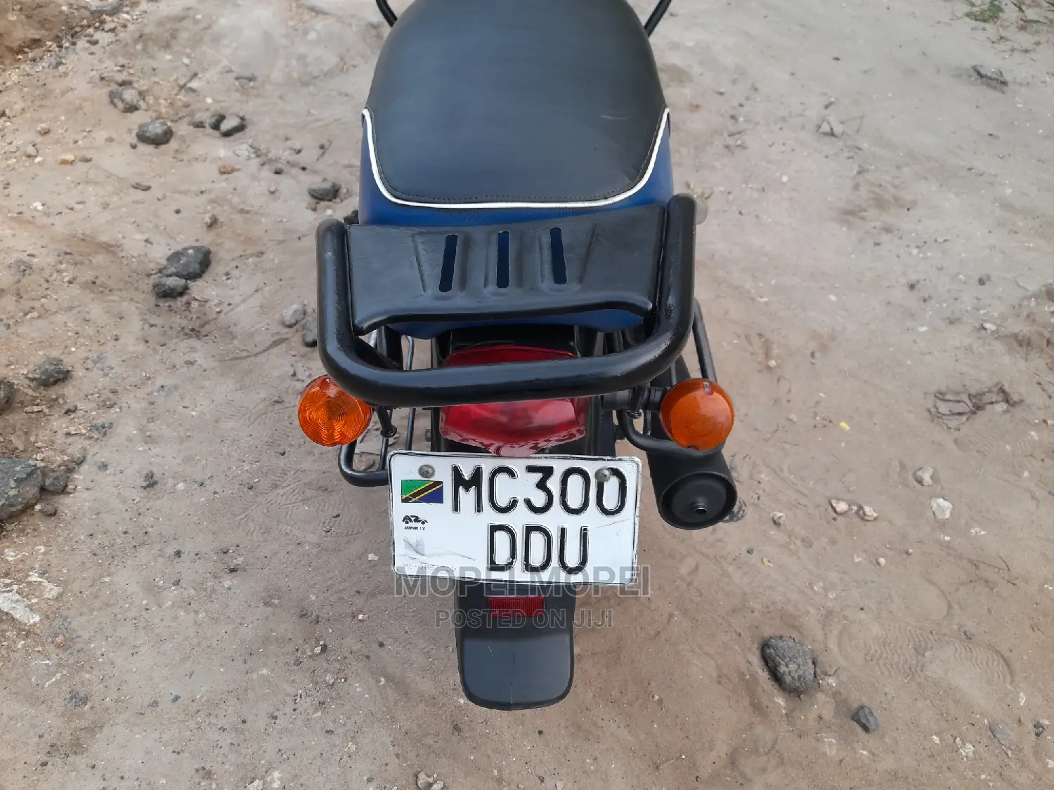 TVS HLX 125 2022 Black
