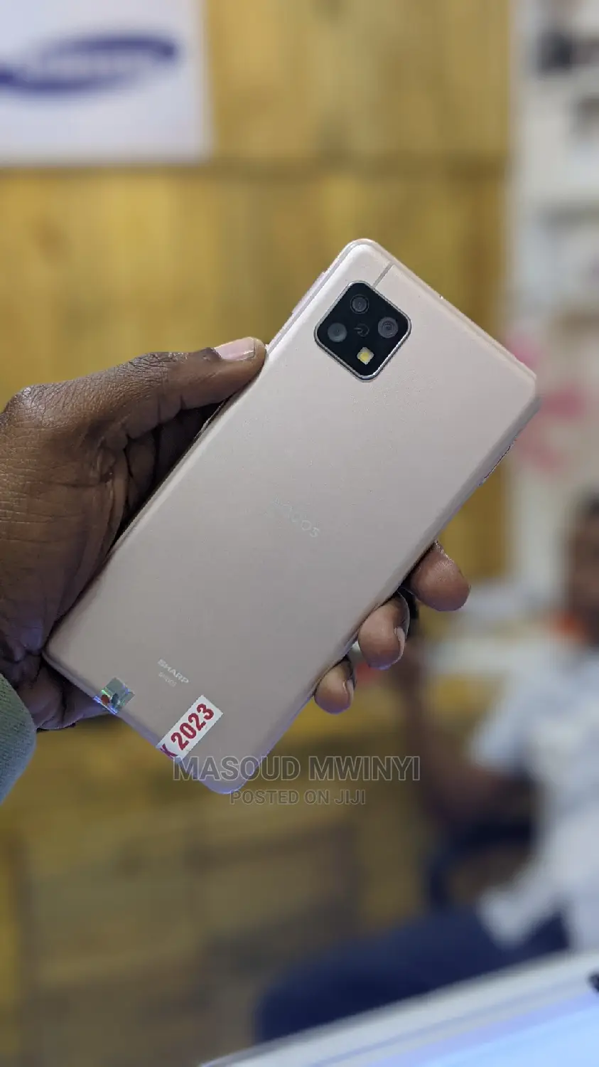 New Sharp Aquos sense5G 128 GB