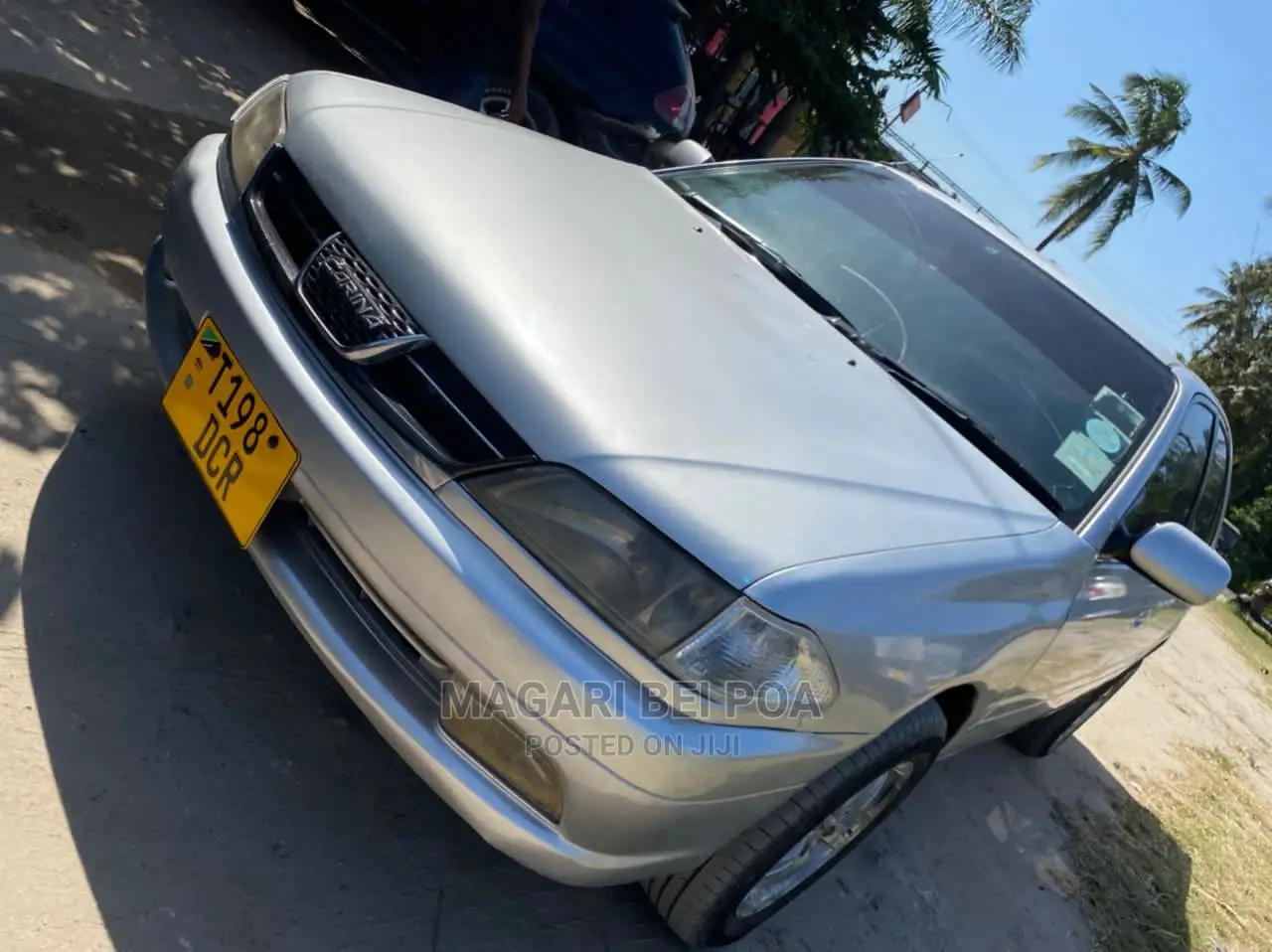 Toyota Carina 2000 Silver