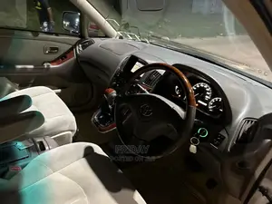 Toyota Harrier 2.2 16V 2002 Gold