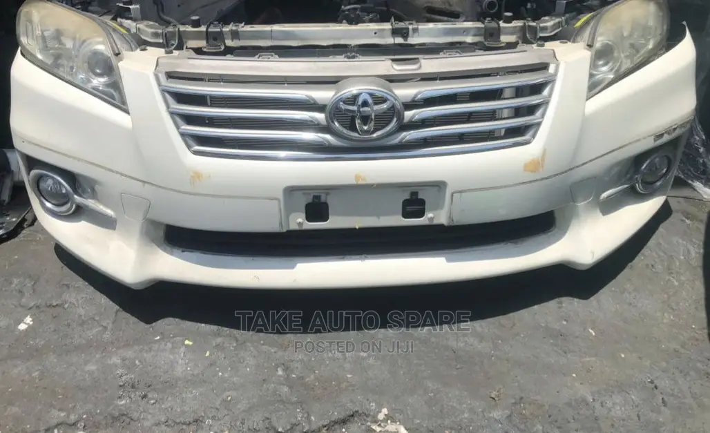 Toyota Vanguard .2010 Nosecut.