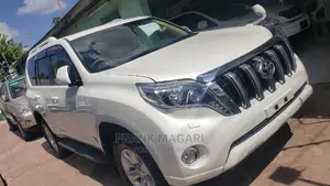 Toyota Land Cruiser Prado 2018 White