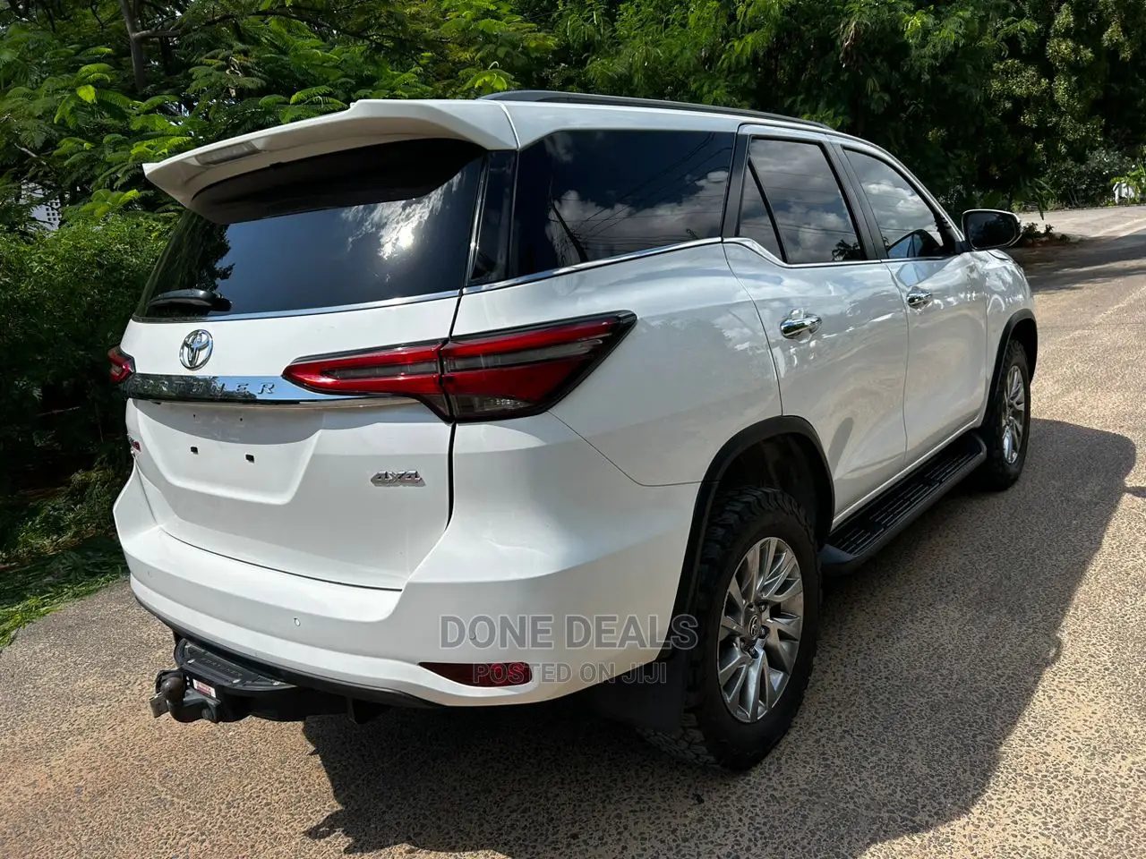 Toyota Fortuner 2021 White