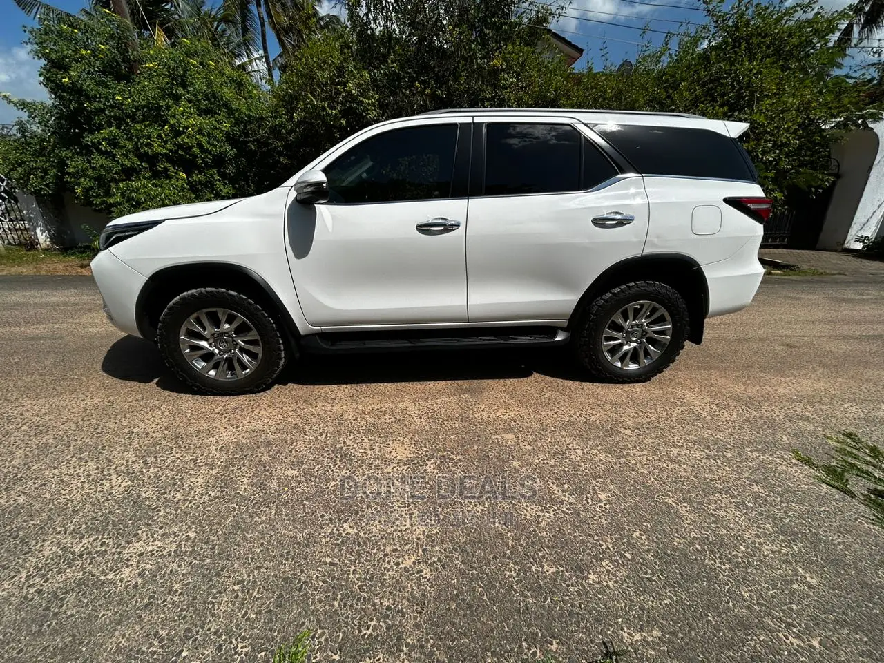 Toyota Fortuner 2021 White