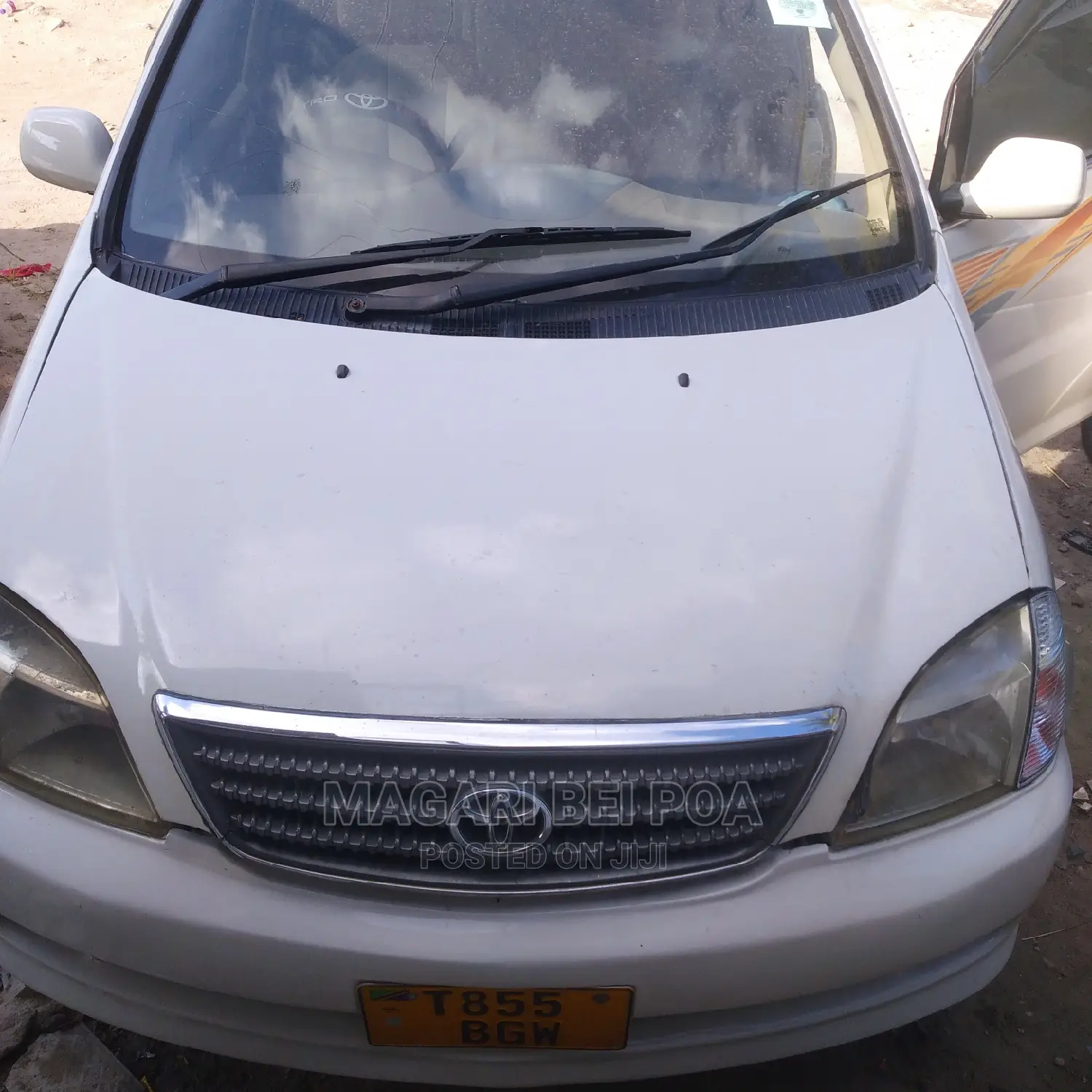 Toyota Nadia 2003 White