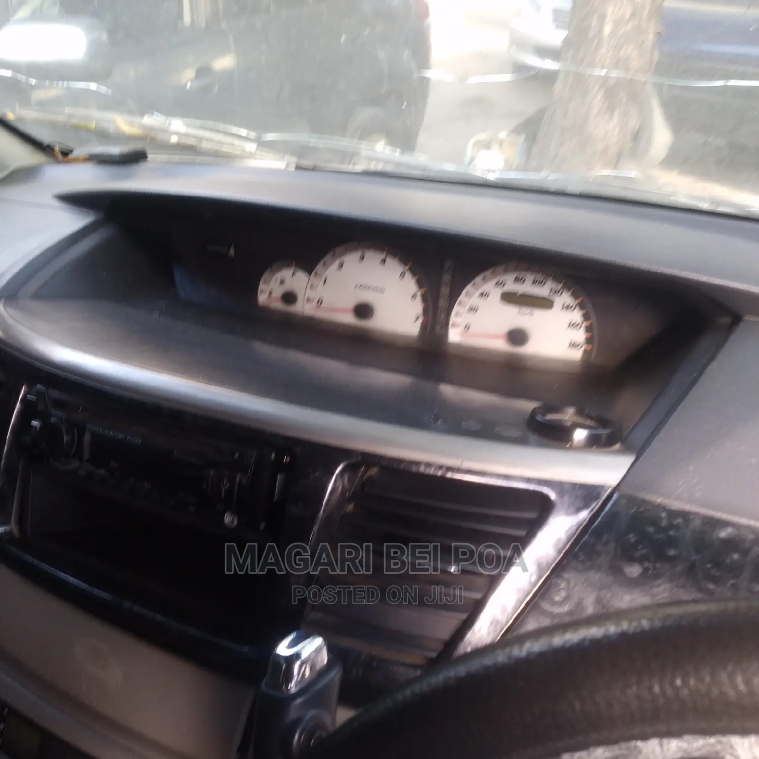 Toyota Noah 2001 Silver