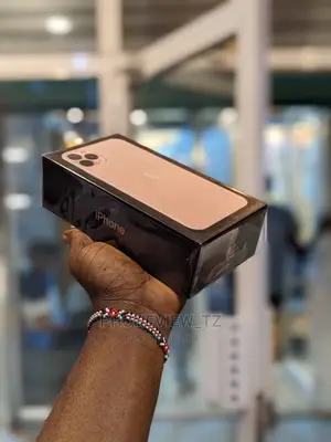 New Apple iPhone 11 Pro Max 256 GB Gold