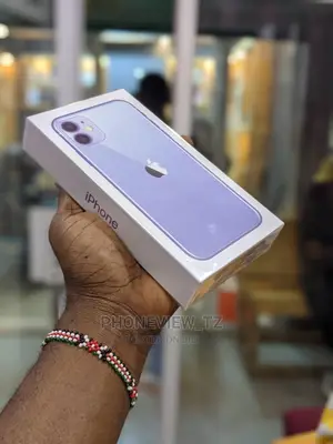 New Apple iPhone 11 64 GB Purple