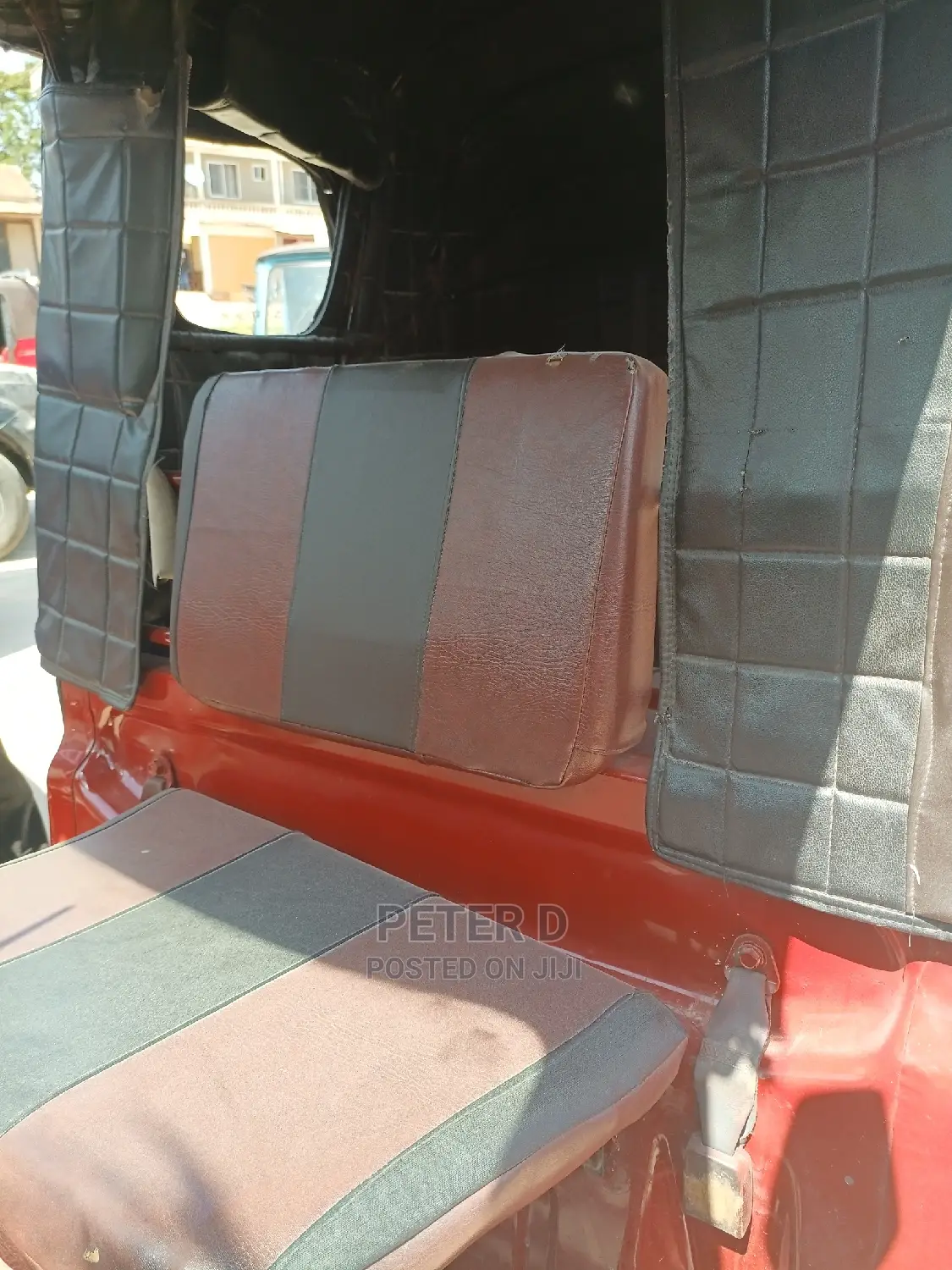 TVS Neo NX 2022 Red