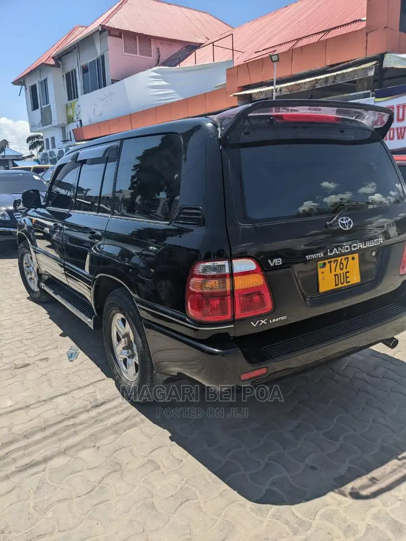 Toyota Land Cruiser 2017 Black