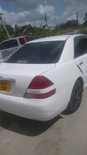 Toyota Mark II Blit 2003 White