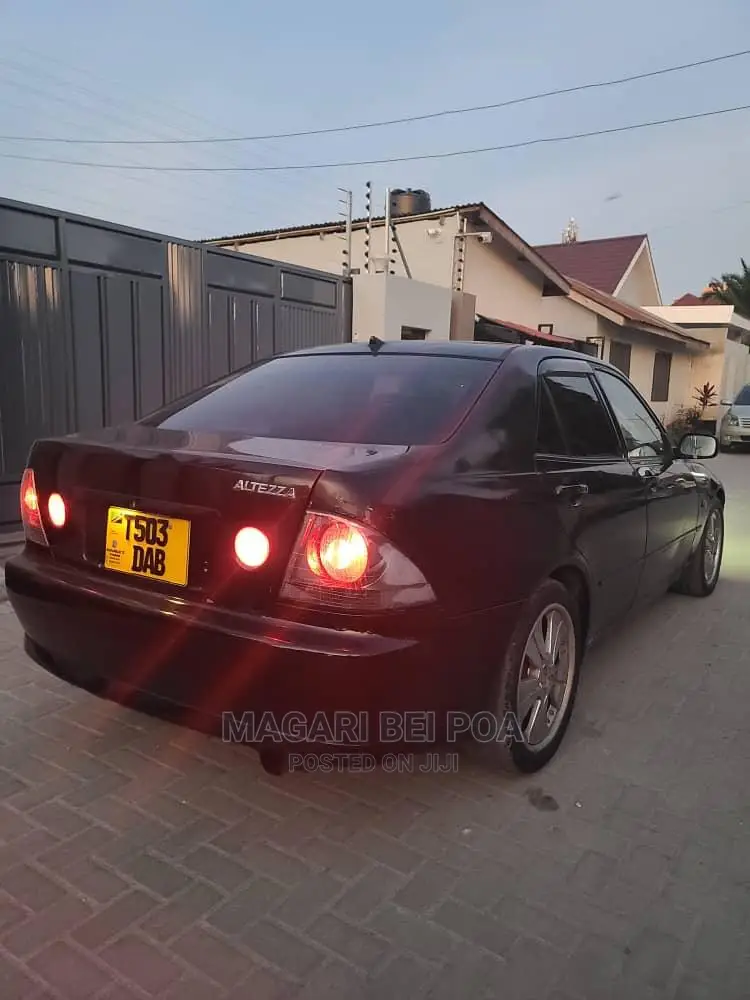 Toyota Altezza 2001 Black