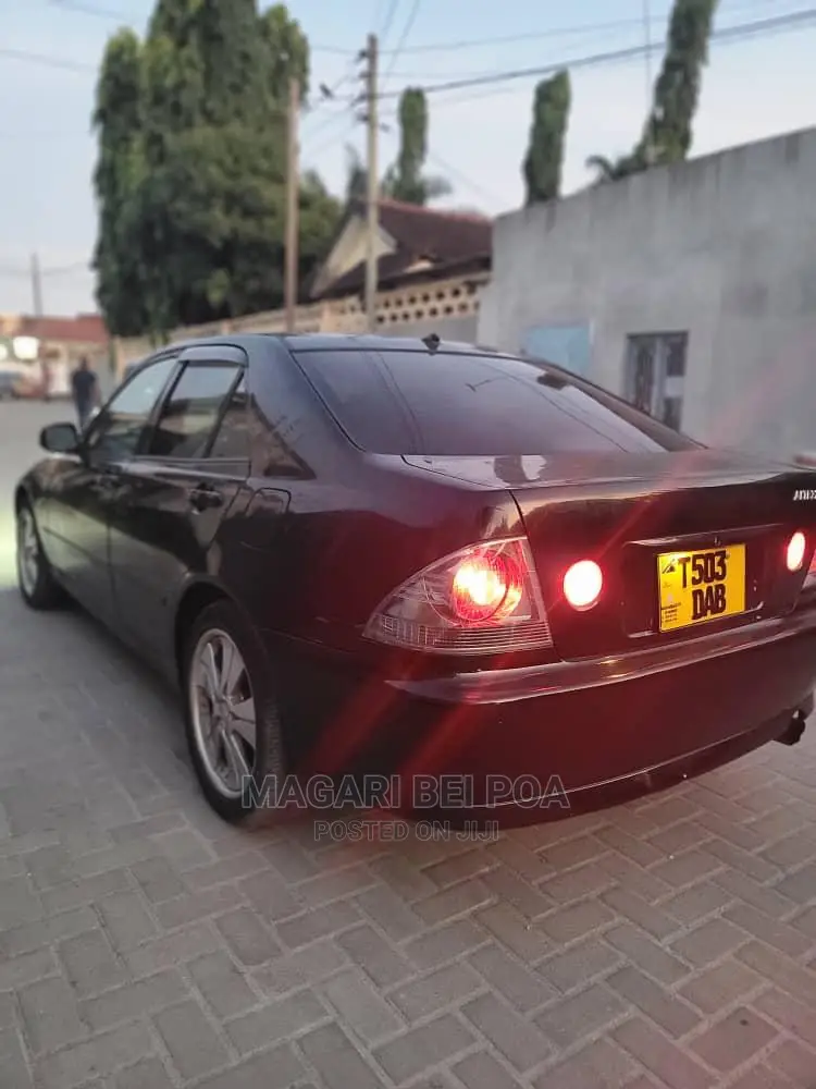 Toyota Altezza 2001 Black