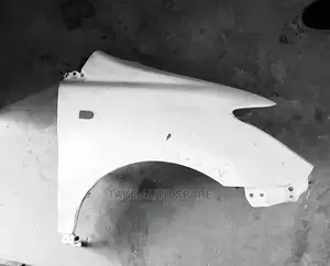 Toyota Ist 2002-2007 Fenders.