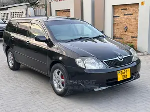 Toyota Corolla Spacio 2000 Black