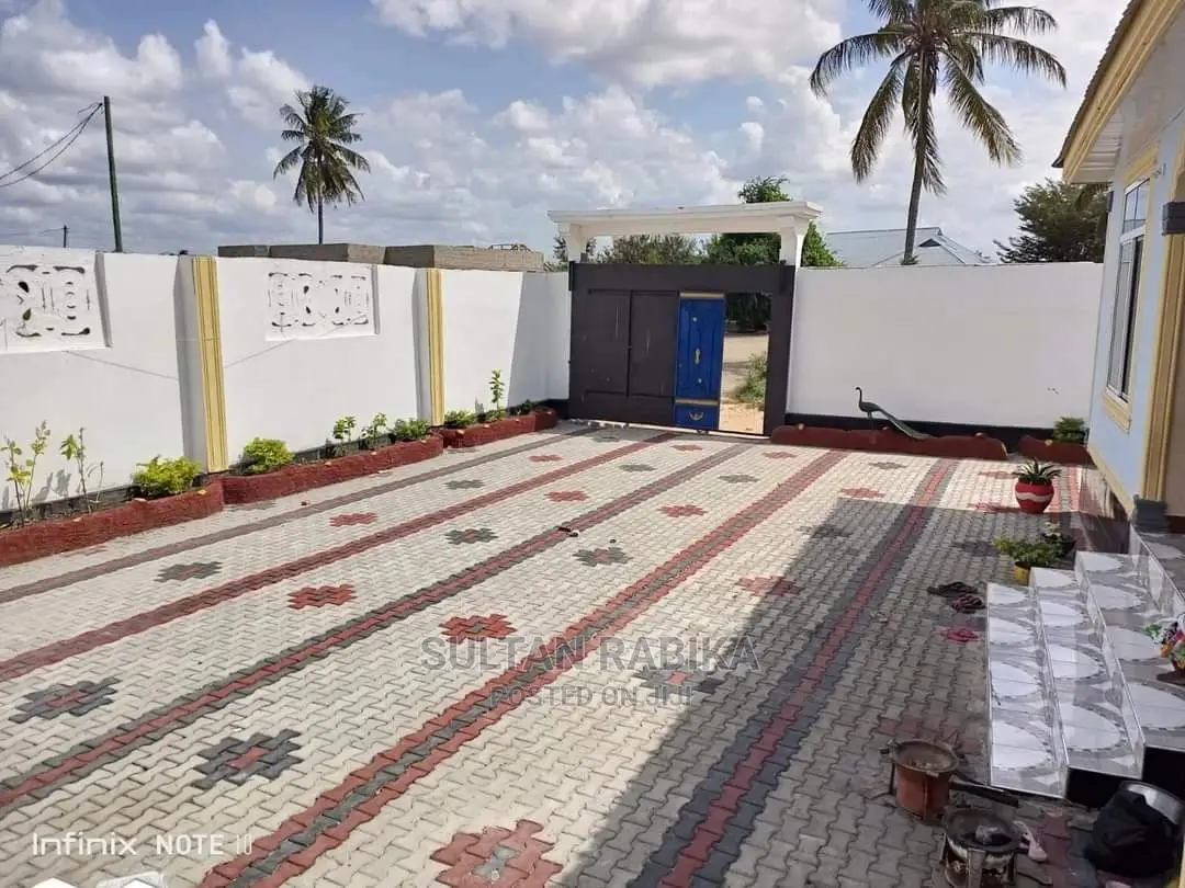 Furnished 4bdrm House in Dar Es Salaam, Mbangala for sale