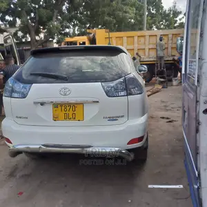 Toyota Harrier 2005 White