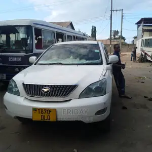 Toyota Harrier 2005 White