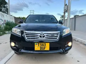 Toyota Vanguard 2011 Black