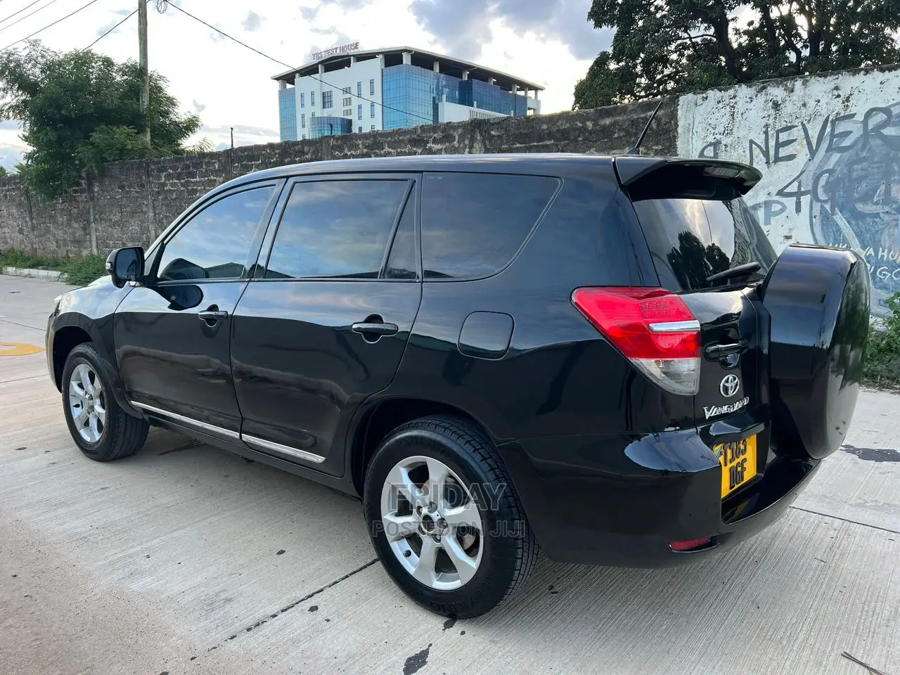 Toyota Vanguard 2011 Black