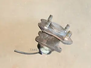 Toyota IST 2002-2007 Rear Wheel Bearing Hub