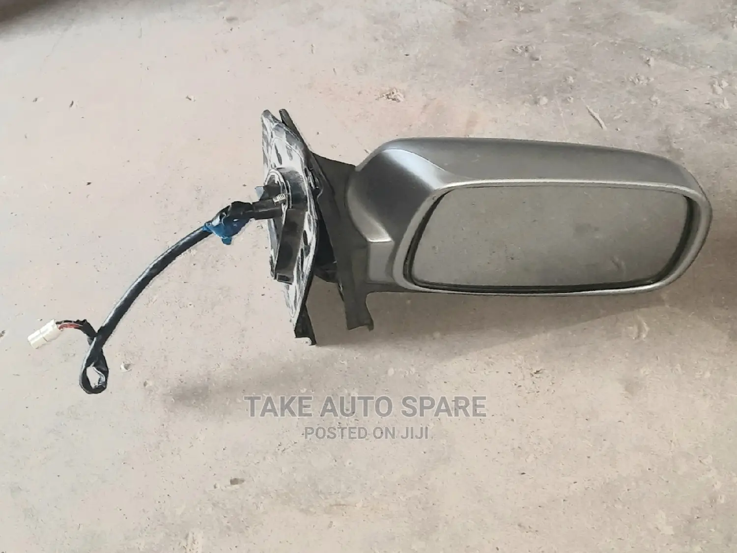 Toyota Ist Side Mirror Wright Side