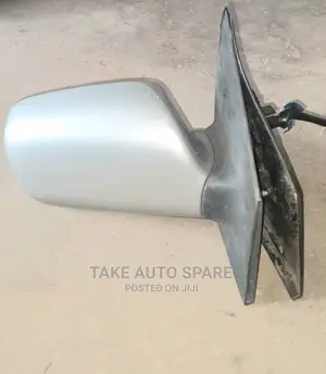 Toyota Ist Side Mirror Wright Side