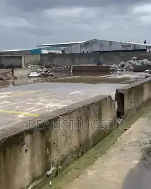 Buguruni: Godowns, Office House on Industrial Plot - Dar