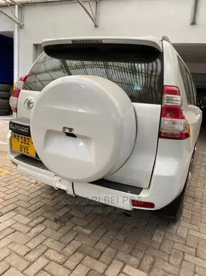 Toyota Land Cruiser Prado 2011 White