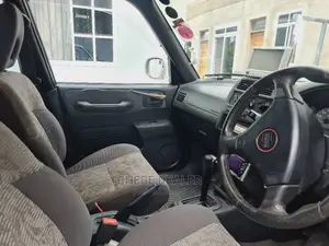 Toyota RAV4 Base FWD 2001 White