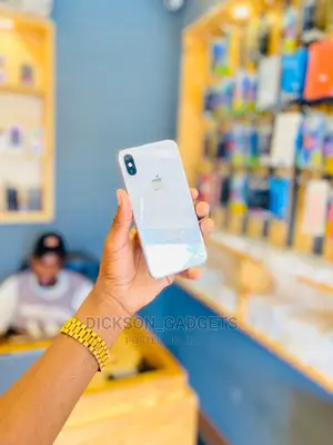 Apple iPhone X 64 GB White