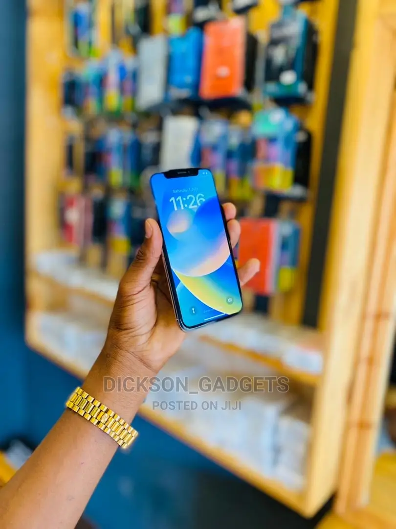 Apple iPhone X 64 GB White