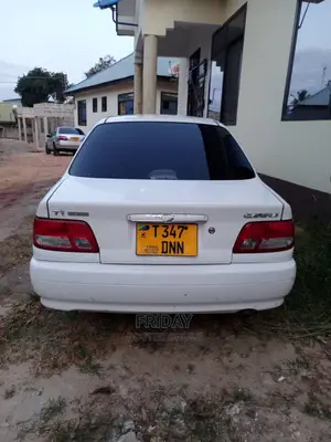 Toyota Carina 1.5 FWD Sedan 2001 White