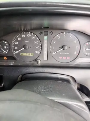 Toyota Carina 1.5 FWD Sedan 2001 White