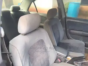 Toyota Carina 2000 Silver