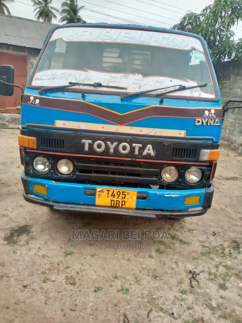 Toyota Dyna Tipper
