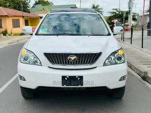 Toyota Harrier 2005 White