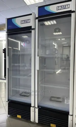 Showcase Fridge