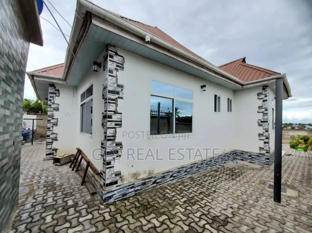 3bdrm House in Dovya Chamazi for sale