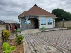 3bdrm House in Dovya Chamazi for sale