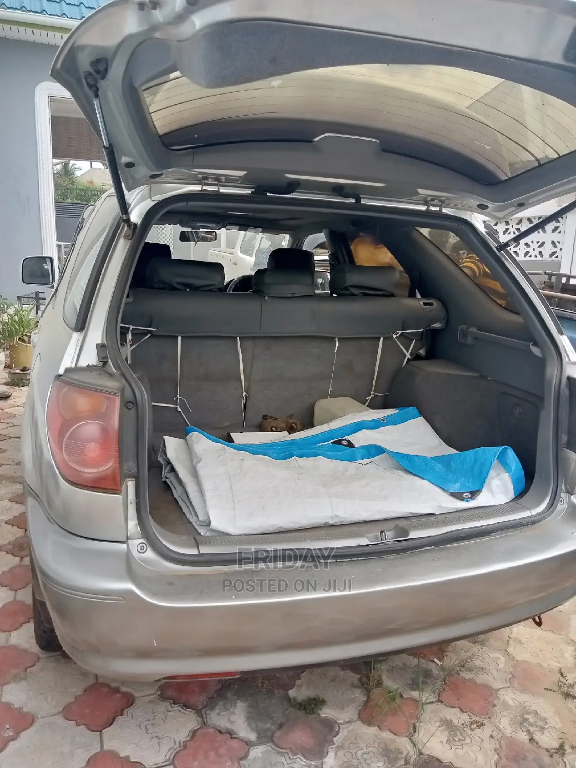 Toyota Harrier 2004 Silver